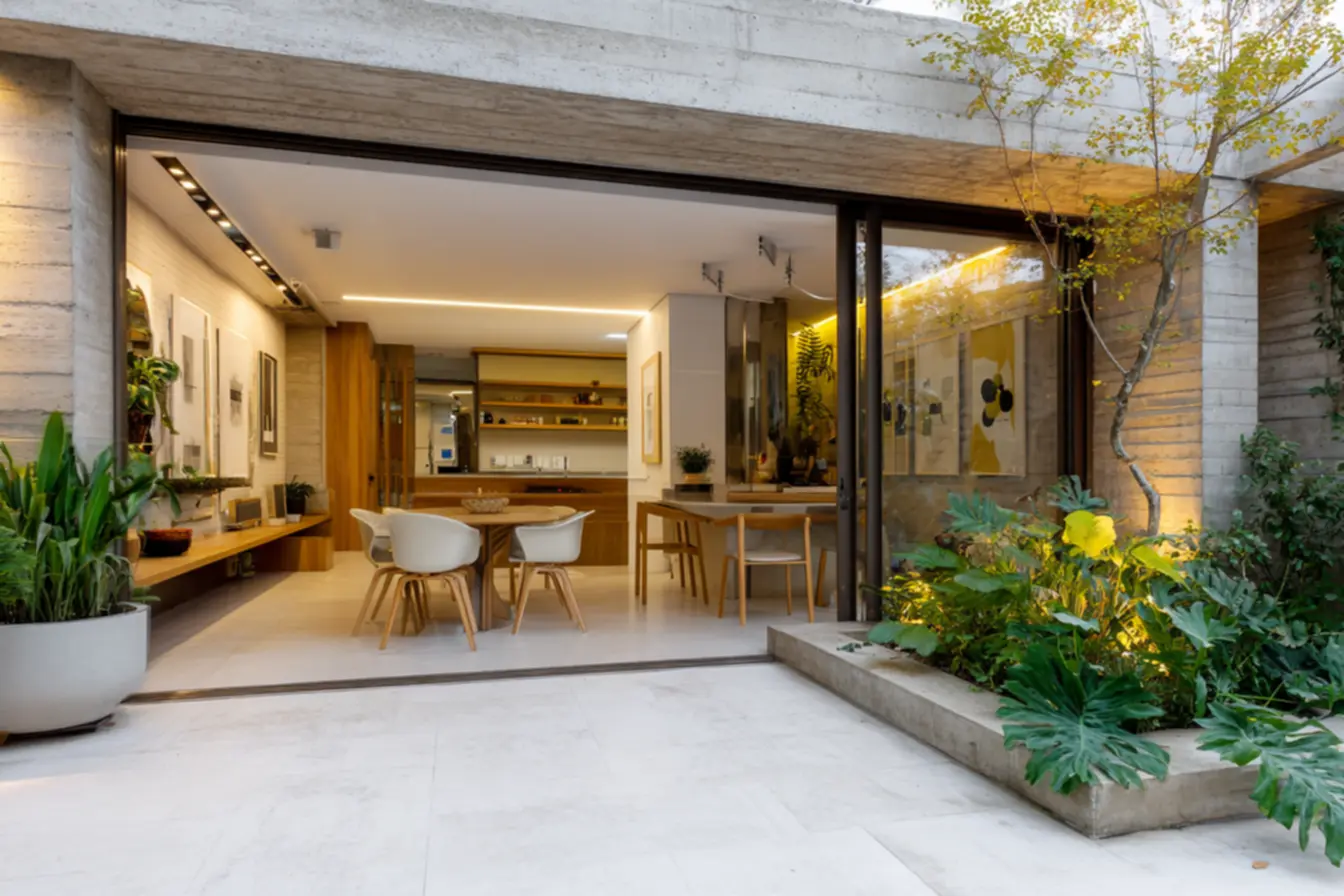 img2011-1343 Projetos inteligentes que tornam casas em terrenos estreitos verdadeiros lares img2011-1343 Projetos inteligentes que tornam casas em terrenos estreitos verdadeiros lares