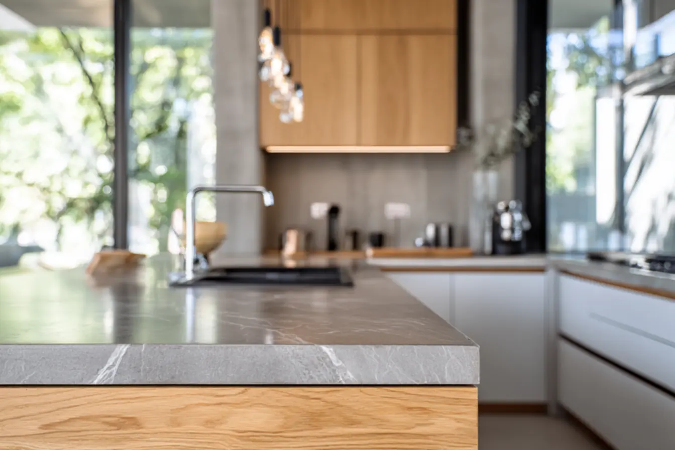 img2011-813 O erro na limpeza com água quente que pode danificar sua cozinha img2011-813 O erro na limpeza com água quente que pode danificar sua cozinha