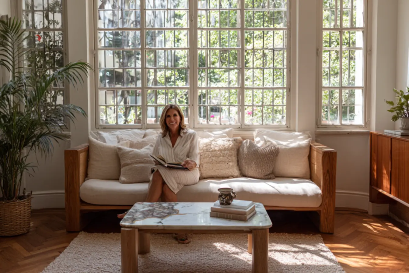 img2011-1426-1 Sofá na Janela: 5 Inspirações que Transformam a Convivência em Seu Lar img2011-1426-1 Sofá na Janela: 5 Inspirações que Transformam a Convivência em Seu Lar