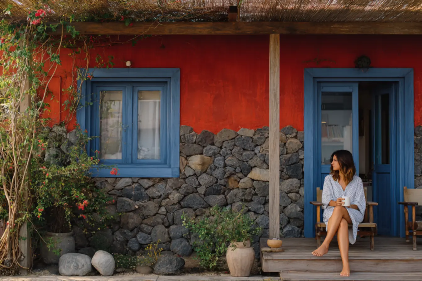 fachadas-criativas-que-revelam-como-morar-bem-em-pequenos-refugios-a-beira-mar-5 Fachadas criativas que revelam como morar bem em pequenos refúgios à beira-mar fachadas-criativas-que-revelam-como-morar-bem-em-pequenos-refugios-a-beira-mar-5 Fachadas criativas que revelam como morar bem em pequenos refúgios à beira-mar