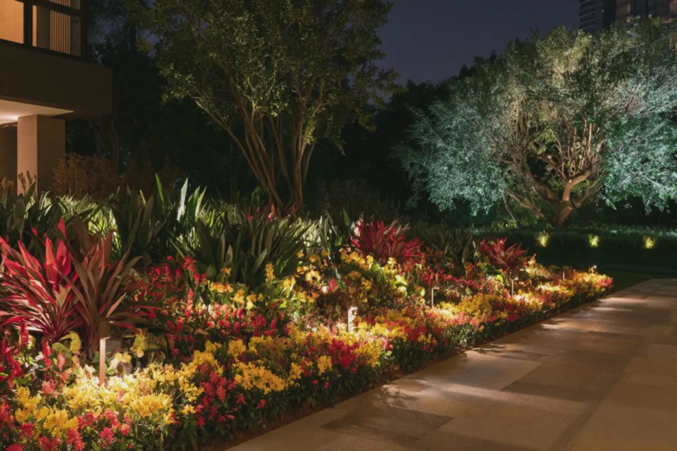 temporizador-digital-controlando-transicao-de-luz-e-sombras-dramaticas-no-jardimiluminado Como iluminar um jardim: Os 7 truques simples que fazem toda diferença temporizador-digital-controlando-transicao-de-luz-e-sombras-dramaticas-no-jardimiluminado Como iluminar um jardim: Os 7 truques simples que fazem toda diferença