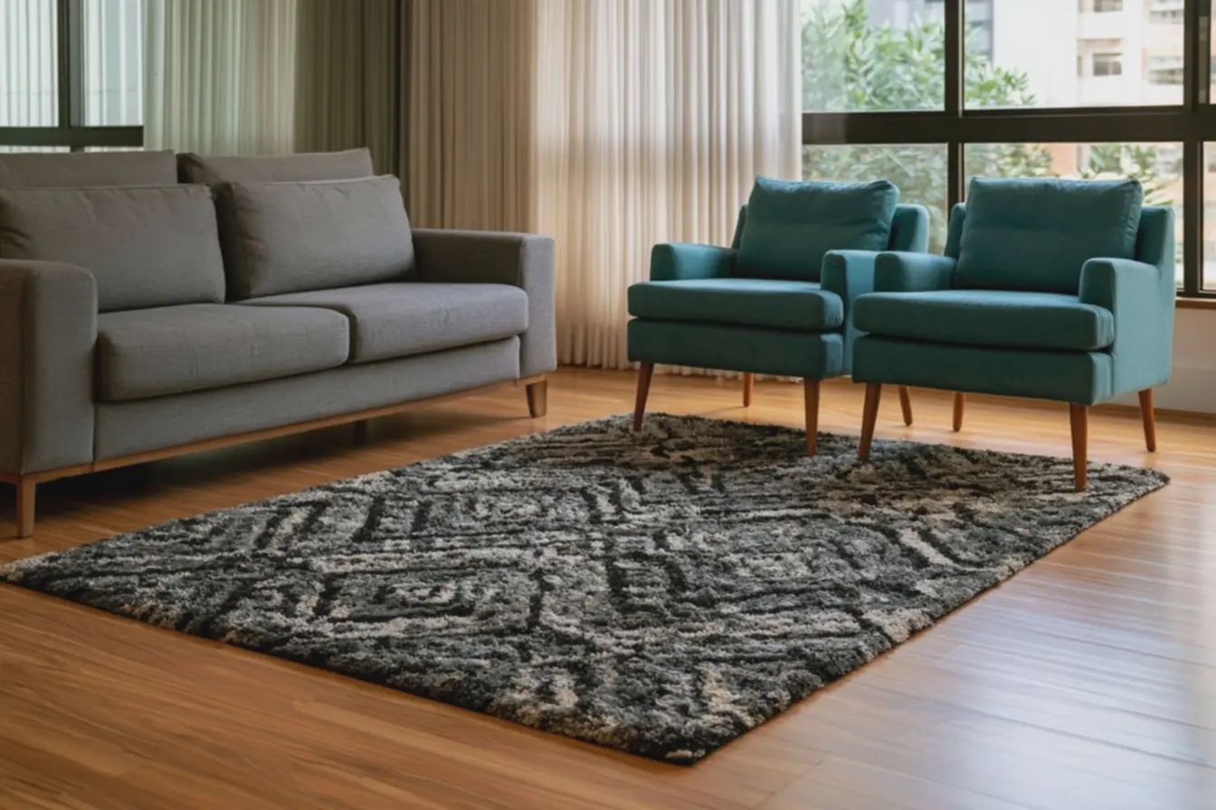 escolha-do-tamanho-do-tapete-para-unir-visualmente-o-sofa-e-poltronas-em-salaorganizada Como decorar com tapetes: erros comuns que podem arruinar seu espaço escolha-do-tamanho-do-tapete-para-unir-visualmente-o-sofa-e-poltronas-em-salaorganizada Como decorar com tapetes: erros comuns que podem arruinar seu espaço